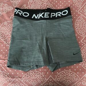 Nike pro women’s shorts spandex